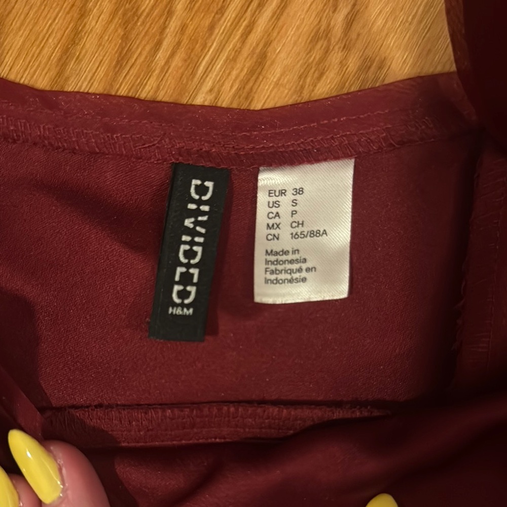 H&M Red Sleeveless Bodycon Mini Dress - Picture 2 of 3